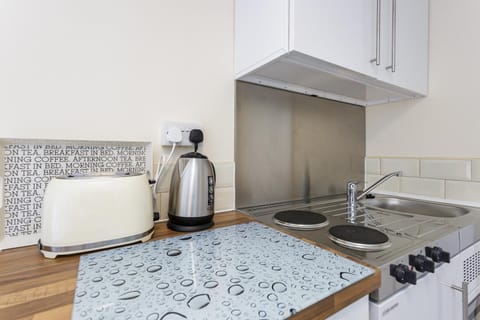 Blackberry - Stylish Self-Contained Flats in Soton City Centre Apartment in Southampton