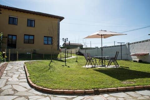 Apartamentos Alegría Apartment in Santillana del Mar