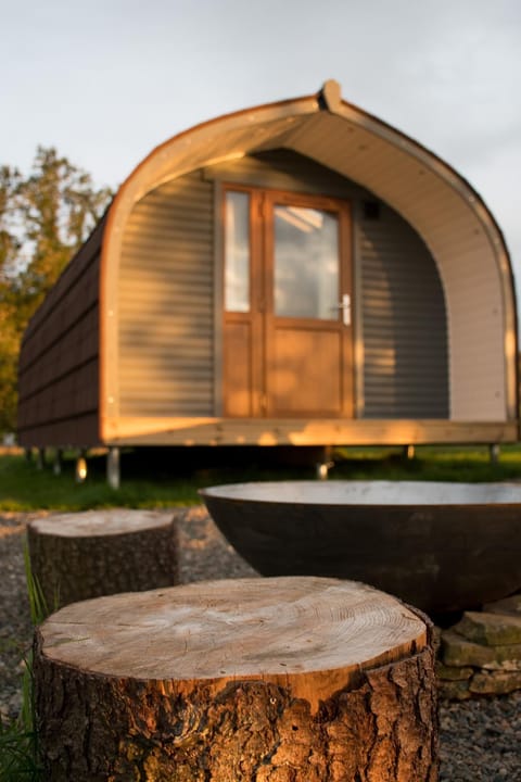 Patio, BBQ facilities