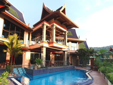 Kata Sea View Villas Resort in Chalong