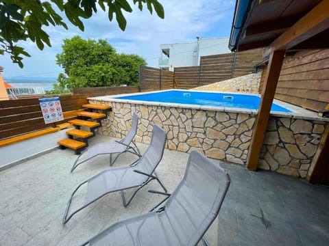 Nearby landmark, Garden, Swimming pool, sunbed