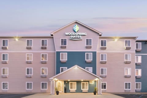 WoodSpring Suites Columbus Fort Moore Hotel in Phenix City