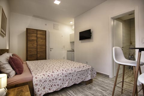 Rooms DRAGICA Apartment in Šibenik-Knin County, Croatia