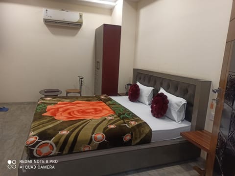 DUDI HOTEL Alojamiento y desayuno in Punjab