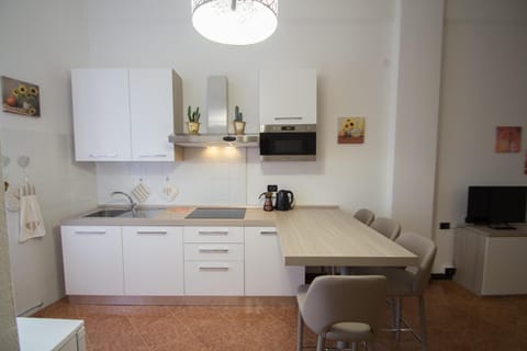 Monolocale nelle mura antiche a 80 mt dal mare Apartment in Varazze