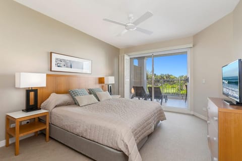 Resort On The Beach 5118 with resort Pool Condo in Kingscliff