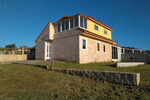 BEACH HOUSE LA LANZADA.. House in O Salnés