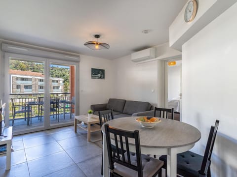 Apartment Le Jardin du Loderi-2 by Interhome Apartment in Bormes-les-Mimosas