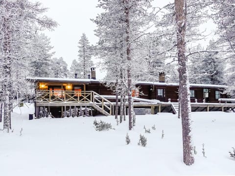 Holiday Home Vahtamantie 8 b by Interhome House in Lapland
