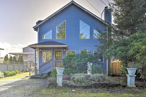 Relaxing Lincoln City Coastal Escape Near Beach! House in Lincoln City