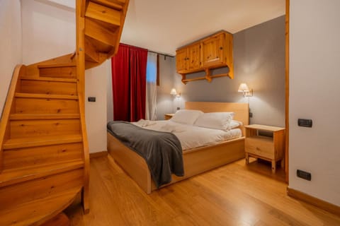 CASA JULIE - Accogliente rifugio nella quiete - COUR 0157 Apartment in Courmayeur