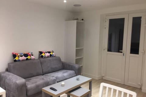 NID D AMOUR F1 40m2 calme RDC possibilité jacuzzi hammam Apartment in Clermont-Ferrand