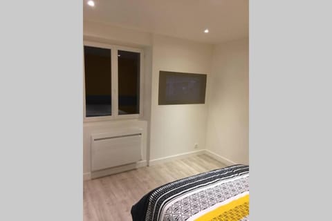 NID D AMOUR F1 40m2 calme RDC possibilité jacuzzi hammam Apartment in Clermont-Ferrand