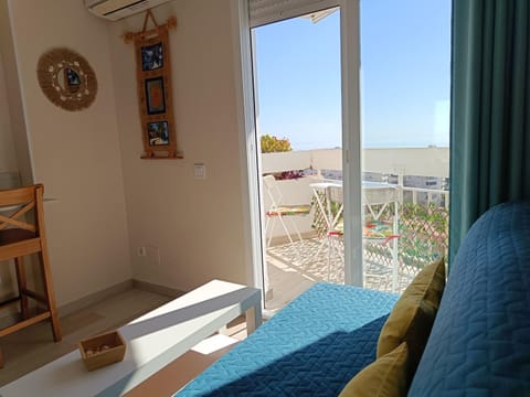 Balcony/Terrace, Living room, Bedroom, Sea view, air conditioner