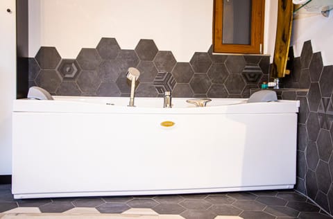 Suite Black and Wite Bed and Breakfast in Pisa