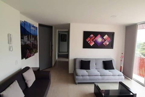 Apto completo en Edif. Merlot-Cerca al WT.Center Apartment in Ibagué