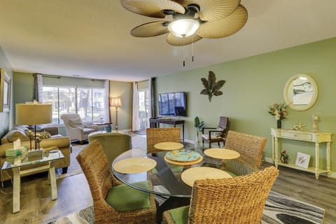 28 Springwood 2 BR Condo Forest Beach Haus in South Forest Beach