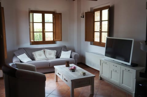 Borgo di Gaiole - Casa BD - apartment with a view & travel guide Casa in Gaiole in Chianti