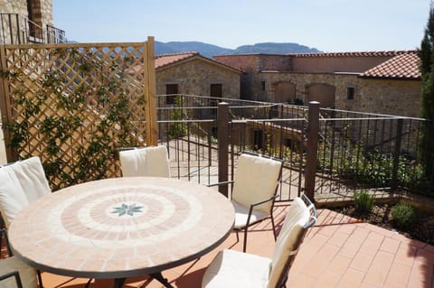 Borgo di Gaiole - Casa BD - apartment with a view & travel guide House in Gaiole in Chianti