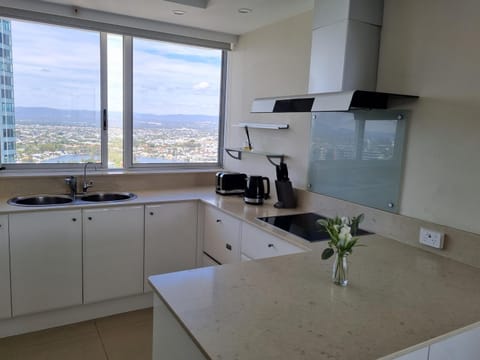 Peninsula Surfers Paradise - Hosted by Coastal Letting Condo in Surfers Paradise