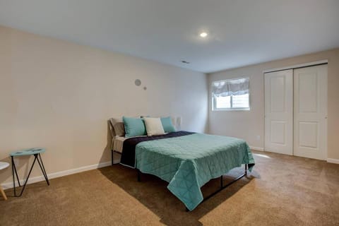 Bright & Private 2-Bedroom 1100-sqft COS Apartment Copropriété in Colorado Springs