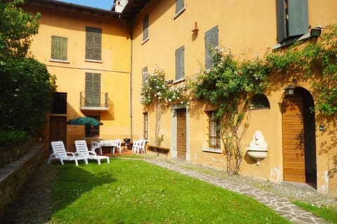 Patio, Garden