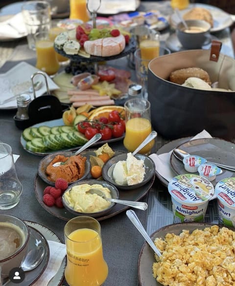 ElbPension & Ferienwohnung Sächsische Schweiz Übernachtung mit Frühstück in Pirna