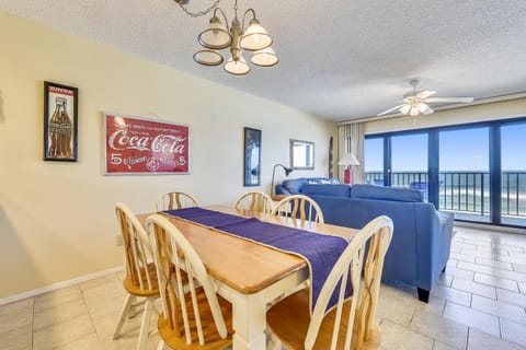 Commodore Resort #703 by Book That Condo House in Lower Grand Lagoon