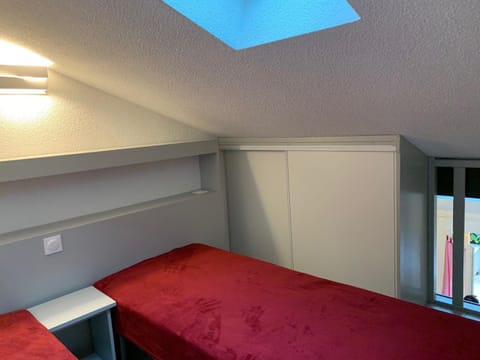 Appartement Loupian, 2 pièces, 4 personnes - FR-1-604-9 Condo in Mèze
