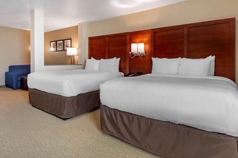 Comfort Inn & Suites Euless DFW West Hotel in Bedford