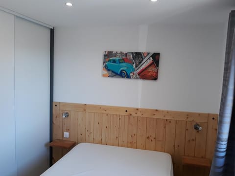 Auron - 2 à 4 personnes - grand appartement - 1 chambre - calme et vue sur les pistes Condo in Saint-Étienne-de-Tinée