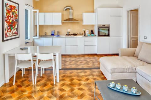 Kitchen or kitchenette, Living room, Dining area