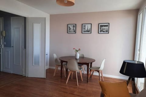 appartement 70m² 3 chambres avec 3 lits 2 places Apartment in Troyes
