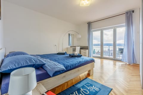 Bed, View (from property/room), Bedroom