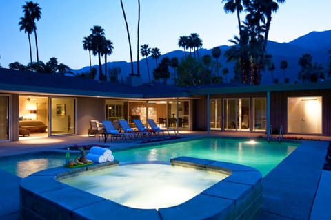 Palm Springs Perfection Permit# 2243 Maison in Palm Springs