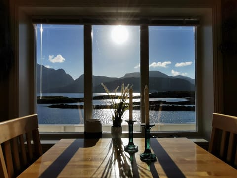 Panoramic seaview house by the sea House in Lofoten
