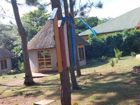 BN Private Beach Campingplatz /
Wohnmobil-Resort in Uganda