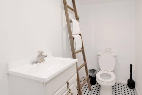 Conklin Paradise #1993 by Big Bear Vacations House in Big Bear