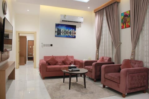 TV and multimedia, Seating area