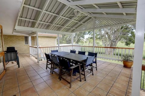 Retreat on Gleeson House in Forster