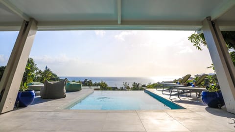 View (from property/room), Pool view, Sea view, Swimming pool, Swimming pool