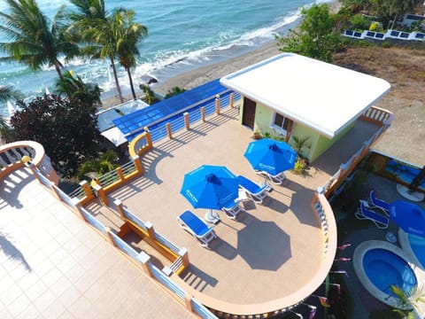 P&M Final Option Beach Resort Hotel in San Juan
