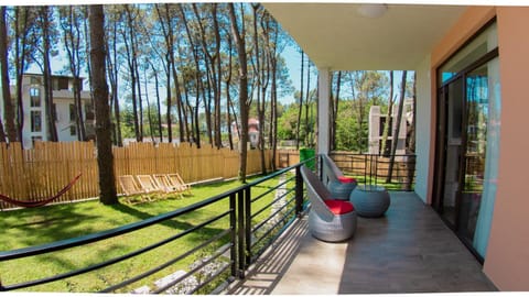 Balcony/Terrace, Inner courtyard view