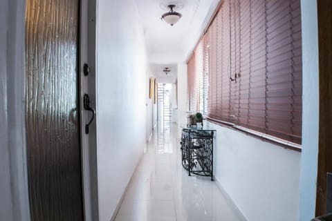 Room in Apartment - Malecon Cozy Private Room Bed and Breakfast in Distrito Nacional