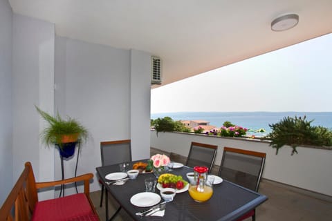 Balcony/Terrace, Dining area