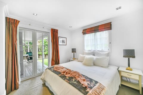 Patio, Bed, Bathroom, Balcony/Terrace, Bedroom, wardrobe