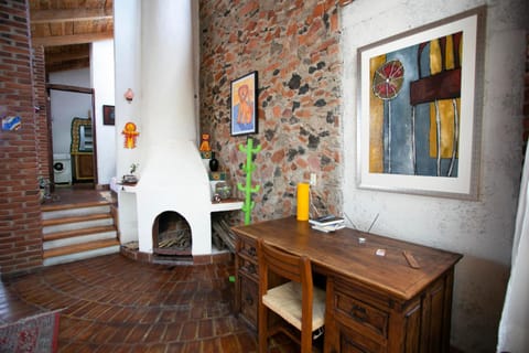 Majikal B&B - Gaudi Wohnung in Cholula