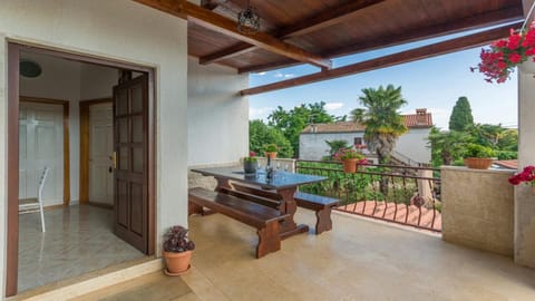 Balcony/Terrace, Dining area