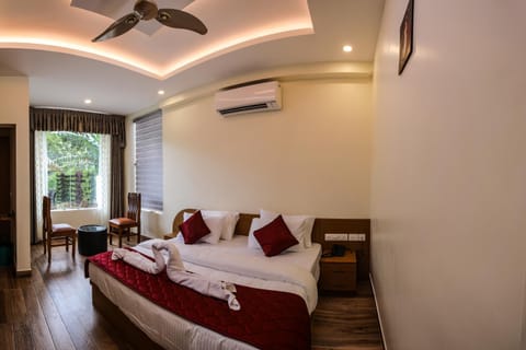 Thenmala Hormuz Inn Resort in Kerala