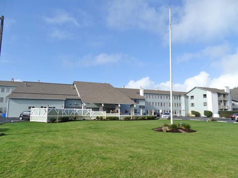 Canterbury Inn Resort in Ocean Shores